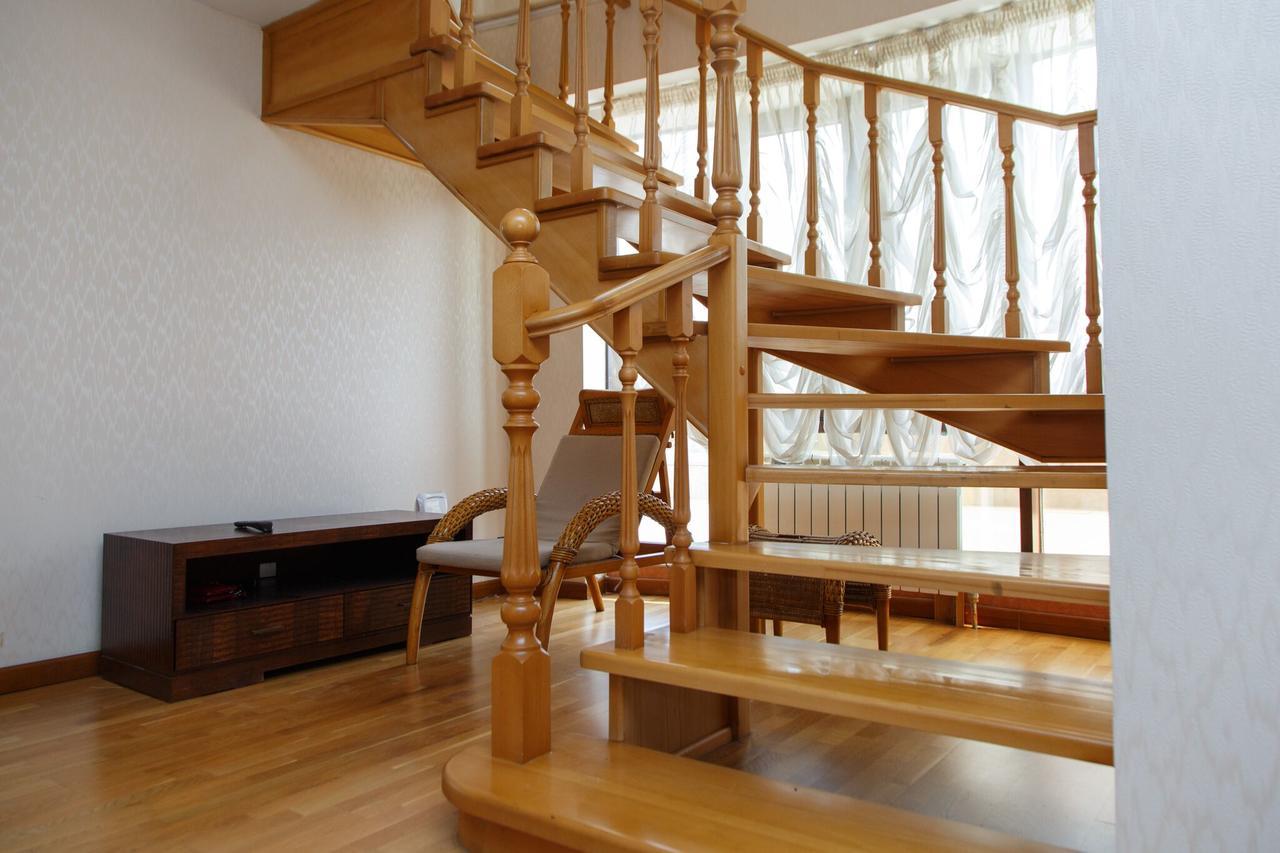 Penthouse With 3-Bedrooms Alma-Ata Exteriör bild